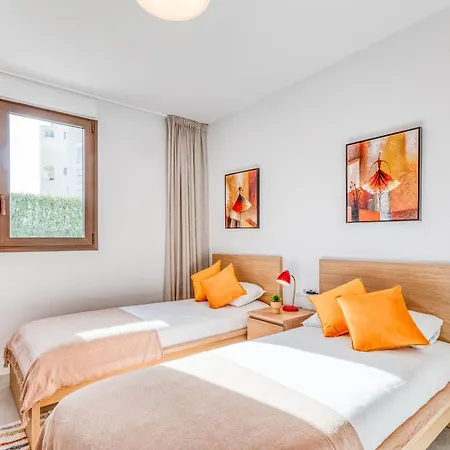 Hanami Mesas Homes B2 Apartment